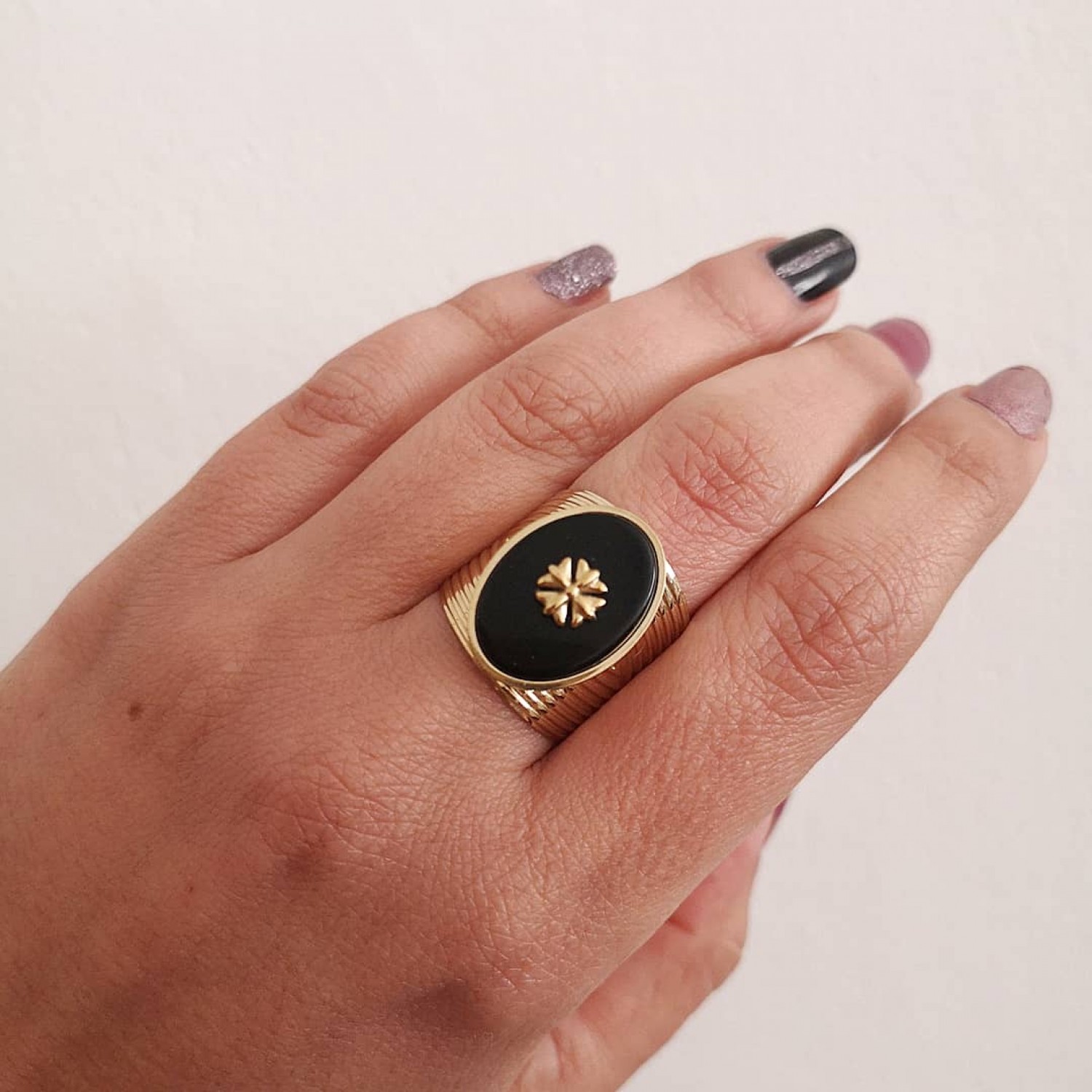 STAINLESS STEEL δαχτυλίδι ανοιγόμενο αντικέ μαύρη πέτρα κίτρινο χρυσό.