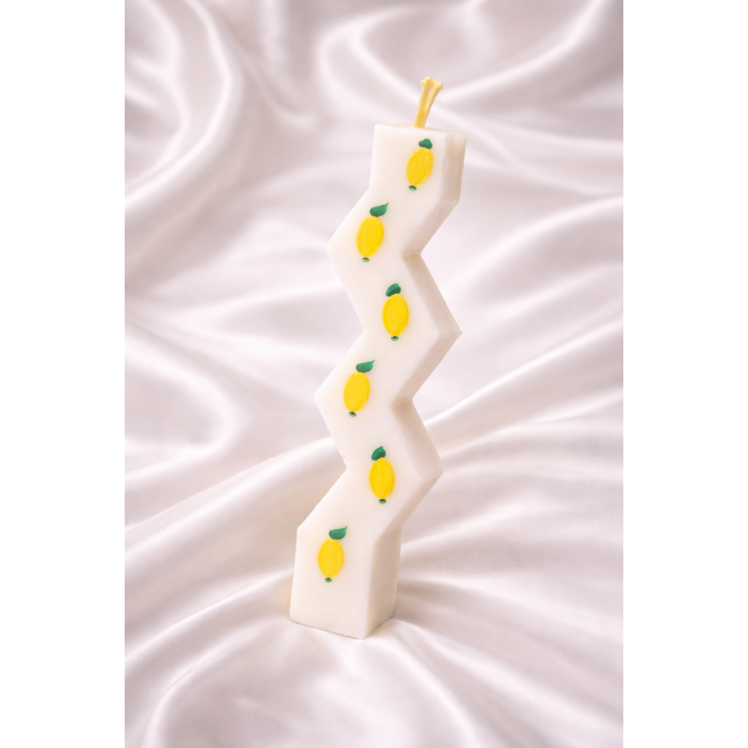 Minimal Lemon Λαμπάδα με Λεμονάκια