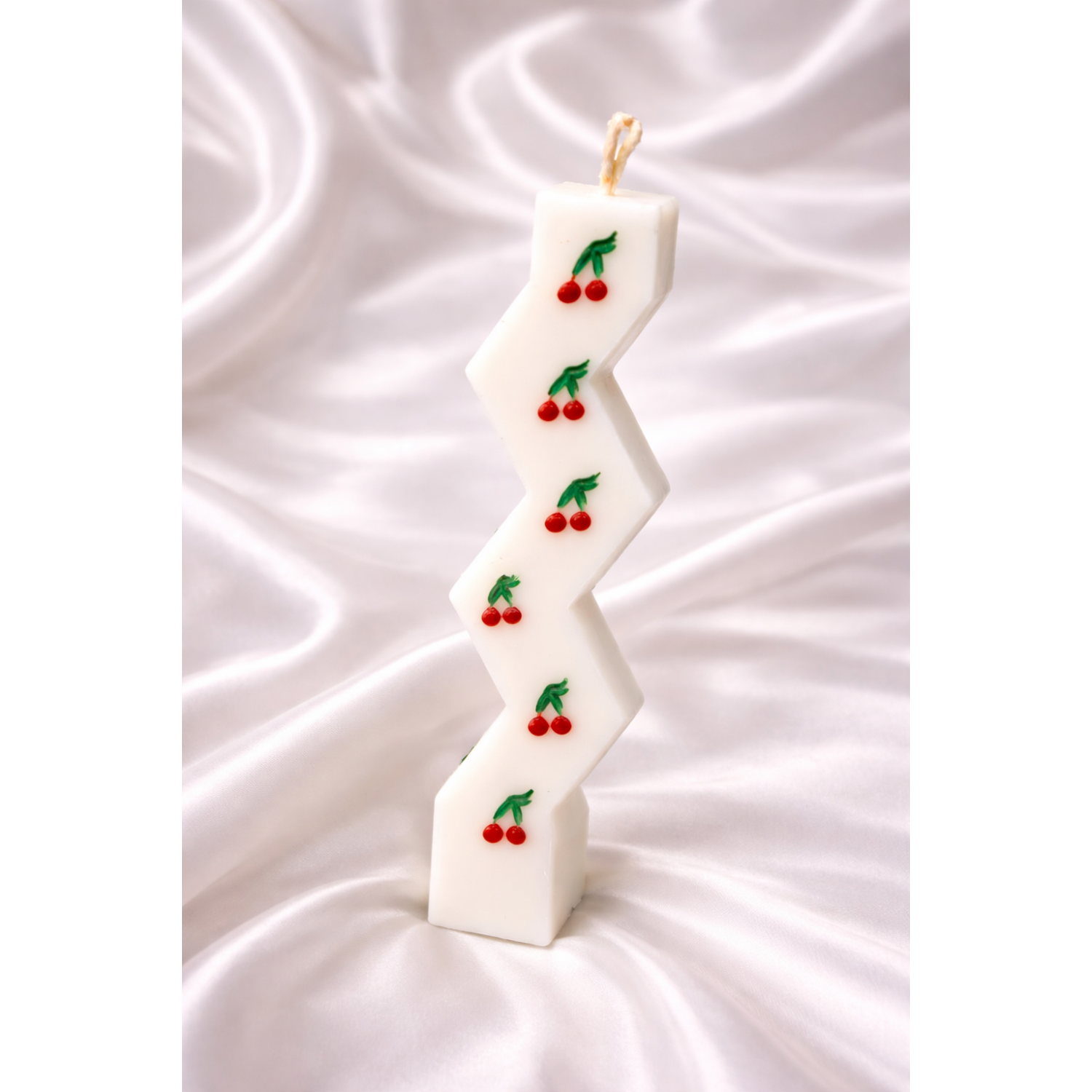 Minimal Cherry Λαμπάδα με Κερασάκια