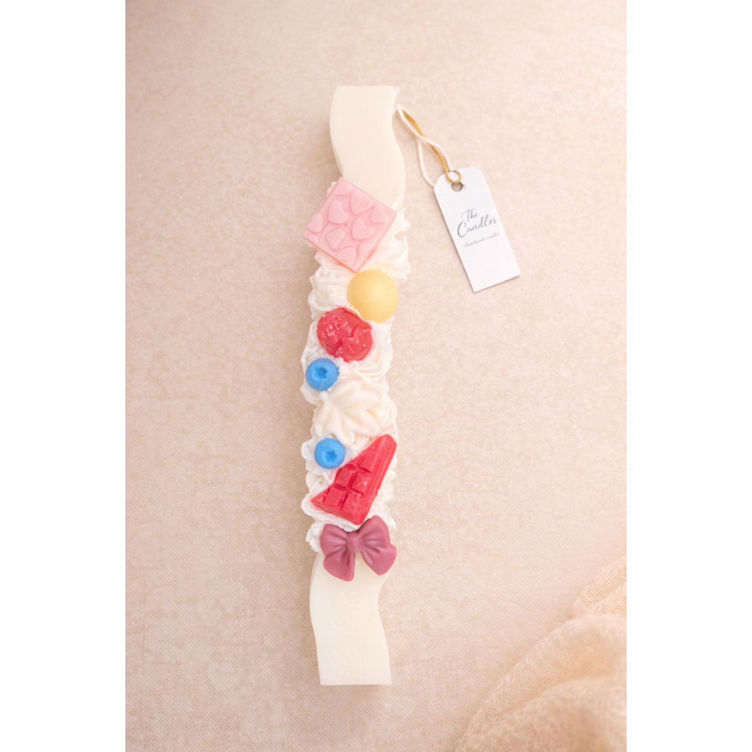 Sweet Love Candy Λαμπάδα με σοκολάτα Καρδιές & Φιογκάκι